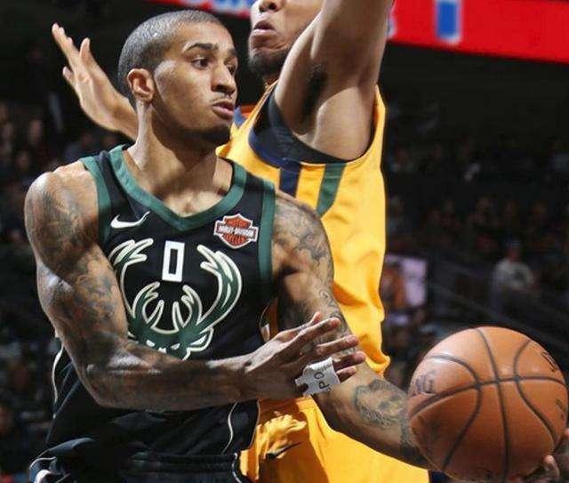 仅凭篮板保 仅凭篮板保